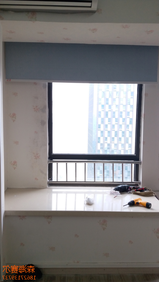 Wuhan Jiyuqiao office rolling curtains